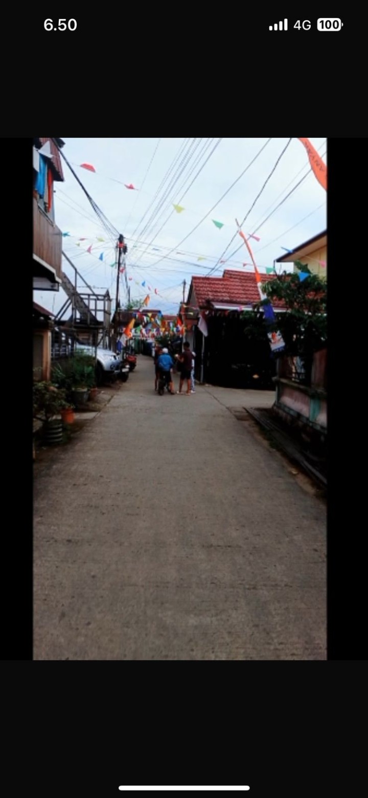 Minggu, 30 Agustus 2025, RT.027 Kel.Karang Anyar Jalan Ulin Gang 7 telah melaksanakan kegiatan pemasangan bendera dalam rangka persiapan HUT RI ke 80 tahun 2025