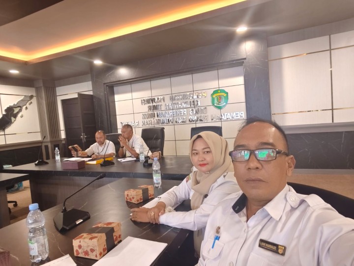 Rabu, 06 Agustus 2025, Kelurahan Karang Anyar menghadiri kegiatan Rapat Feasibility Study Penanganan simpang jalan Teuku umar - MT. Haryono di Kantor Dinas PUPR & PERA Provinsi Kaltim