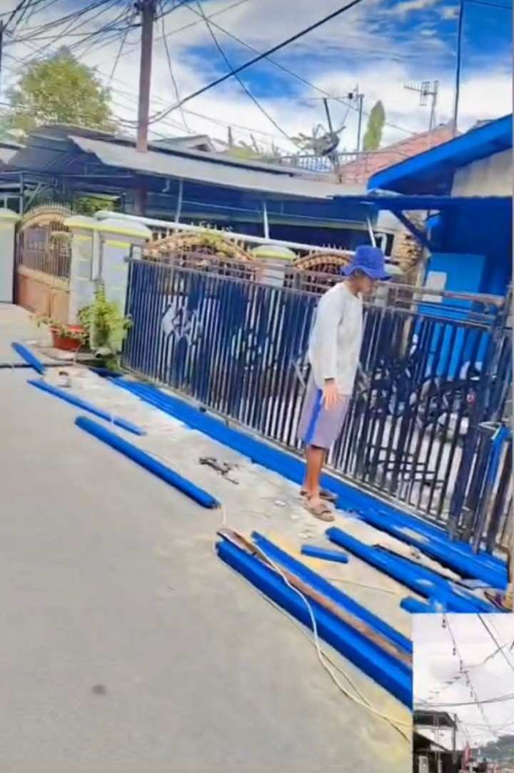 Kamis, 07 Agustus 2025, Kelurahan Karang Anyar melakukan monitoring kegiatan probebaya bidang infrastruktur berupa pekerjaan penutup drainase di RT.029, Jalan Ulin Gang 3