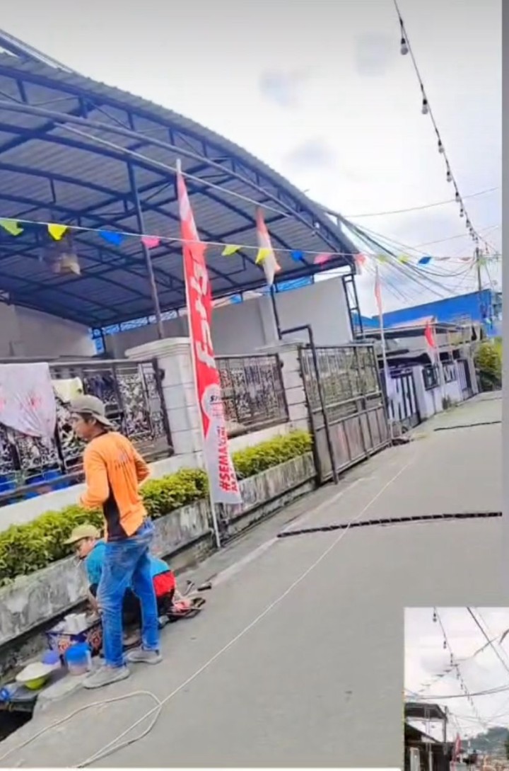 Kamis, 07 Agustus 2025, Kelurahan Karang Anyar melakukan monitoring kegiatan probebaya bidang infrastruktur berupa pekerjaan penutup drainase di RT.029, Jalan Ulin Gang 3