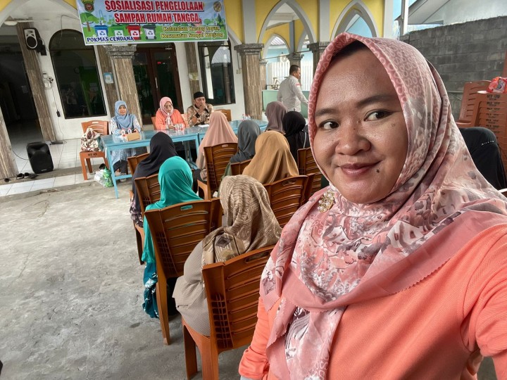 Jumat, 08 Agustus 2025, Kelurahan Karang Anyar bersama narasumber dari Pengurus Bank Sampah Ramli Berseri menghadiri kegiatan Probebaya bidang Pemberdayaan berupa acara pengelolaan sampah rumah tangga di RT.010, Jln. Cendana Gang 06.