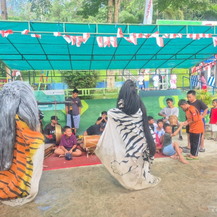 Sabtu-Minggu, 09-10 Agustus 2025, Kegiatan Lomba-Lomba dalam rangka perayaan HUT RI ke 80 tahun 2025 di Taman Lalu Lintas Letj.MT. Haryono yang diselenggarakan oleh Karang Taruna, FKPM, Mahasiswa KKN Universitas Widya Gama Mahakam Samarinda dan Kantor Kelurahan Karang Anyar