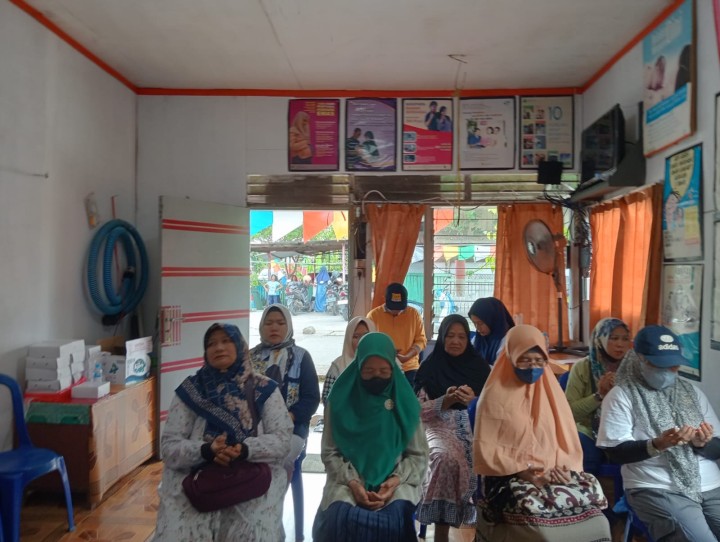 Senin, 11 Agustus 2025, Kelurahan Karang Anyar menghadiri sekaligus monitoring kegiatan Probebaya bidang Pemberdayaan berupa kegiatan Sosialisasi Pengelolaan Sampah Rumah Tangga di wilayah Pokmas Kelapa Gading (RT.01.02.13.14.15.16.19.20.21.27.30.37.38)
