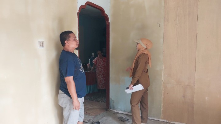Senin, 11 Agustus 2025, Kelurahan Karang Anyar melakukan kegiatan Monitoring pengerjaan RTLH (Rumah tidak layak huni) di RT. 01, 27 dan 17 Kelurahan Karang Anyar.