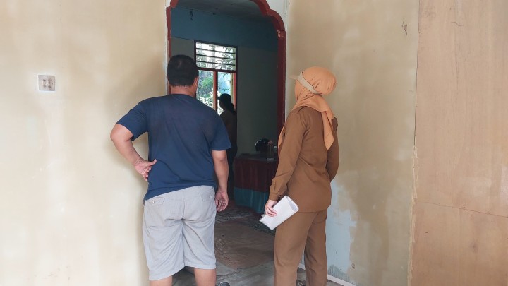 Senin, 11 Agustus 2025, Kelurahan Karang Anyar melakukan kegiatan Monitoring pengerjaan RTLH (Rumah tidak layak huni) di RT. 01, 27 dan 17 Kelurahan Karang Anyar.