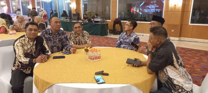 Senin, 11 Agustus 2025, Kelurahan Karang Anyar menghadiri kegiatan Penganugerahan Bintang Legiun Veteran RI kepada Walikota Samarinda, dalam rangka Peringatan Hari Veteran Nasional Tahun 2025 yang bertempat di Hotel Puri Senyiur Samarinda