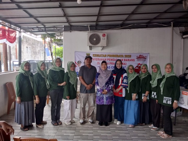 Jumat, 14 Agustus 2025. Kelurahan Karang Anyar menghadiri Acara serah terima pengadaan barang kegiatan probebaya bidang Pembangunan Kelurahan Karang Anyar tahun 2025 oleh Pokmas Cendana Kelurahan Karang Anyar yang dihadiri Camat Sungai Kunjang, Babinsa dan Bhabinkamtibmas