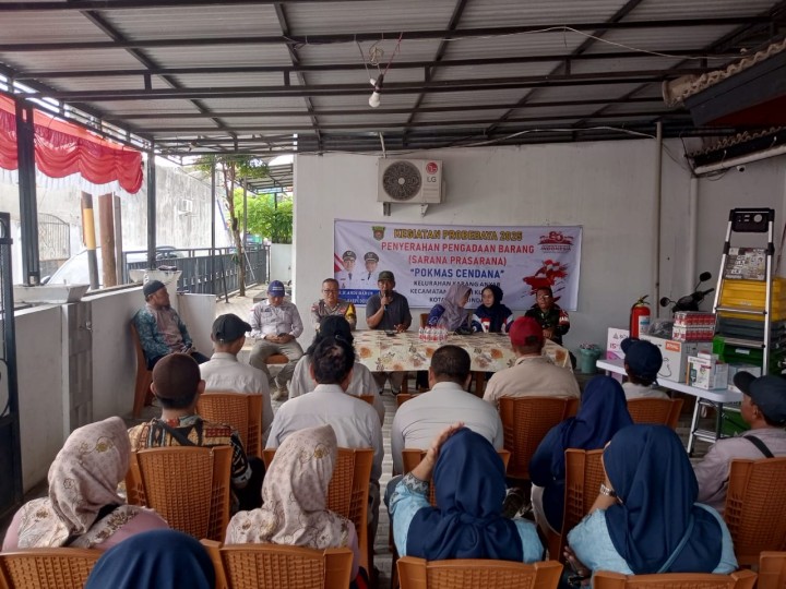 Jumat, 14 Agustus 2025. Kelurahan Karang Anyar menghadiri Acara serah terima pengadaan barang kegiatan probebaya bidang Pembangunan Kelurahan Karang Anyar tahun 2025 oleh Pokmas Cendana Kelurahan Karang Anyar yang dihadiri Camat Sungai Kunjang, Babinsa dan Bhabinkamtibmas