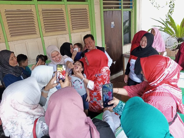Rabu, 20 Agustus 2025, Kelurahan Karang Anyar mendampingi ketua dan anggota PKK untuk menerima kunjungan kerja dari ketua TP PKK Kota Samarinda - Rinda Wahyuni ke Posyandu Tapak Dara di RT.013 Kel.Karang Anyar.