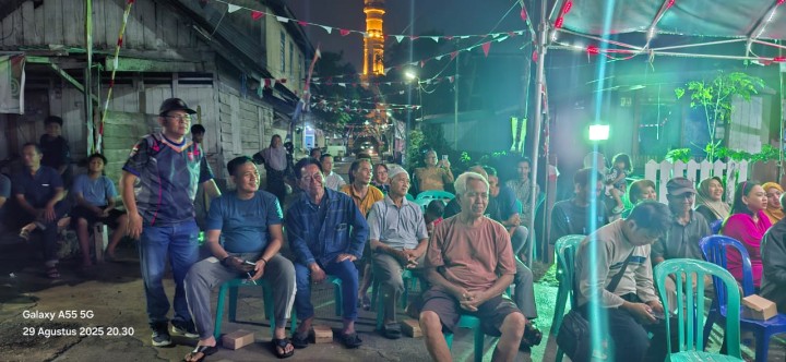 Jumat, 29 Agustus 2025, Kelurahan Karang Anyar menghadiri sekaligus mengawasi jalannya kegiatan Pemilihan Ketua RT.017 di Jalan Meranti Gang 1.