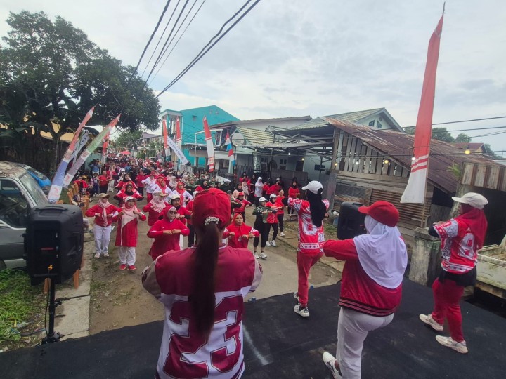 Minggu, 31 Agustus 2025, Kelurahan Karang Anyar mengikuti kegiatan Senam Sehat Bersama Dasawisma se Kelurahan Karang Anyar di Jalan Cendana Gang 4 RT.04,05,06
