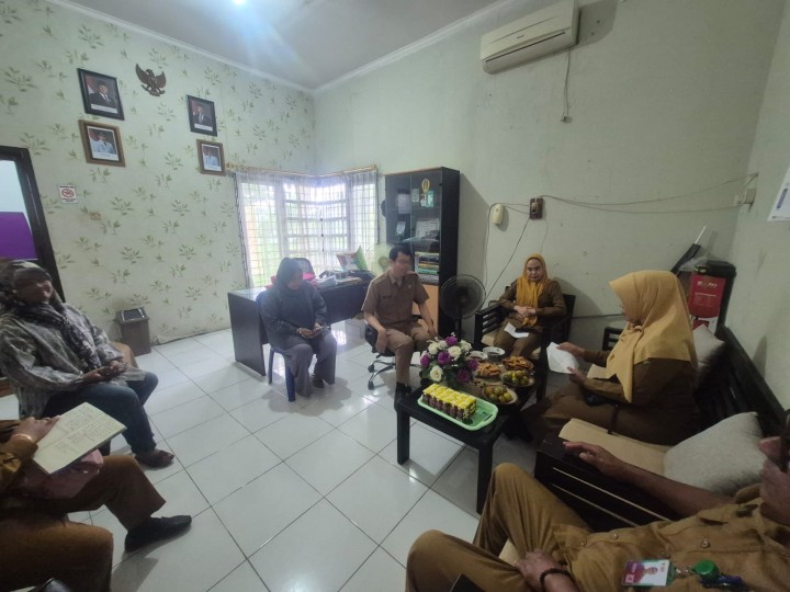 Selasa, 02 September 2025, Kelurahan Karang Anyar menerima kunjungan dari tim Kecamatan Sungai Kunjang dalam rangka monitoring kegiatan Probebaya TA 2025 di wilayah Kelurahan Karang Anyar.