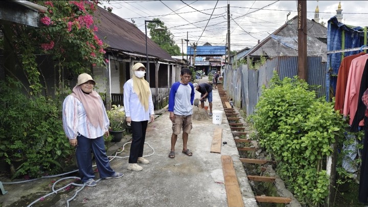 Rabu, 10 September 2025, Kelurahan Karang Anyar melakukan monitoring kegiatan Probebaya bidang Sapras di RT.011, 014, 020,021,024 wilayah Karang Anyar.