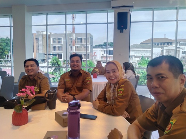 Selasa, 16 September 2025, Kelurahan Karang Anyar mengikuti acara Hasil Evaluasi Kegiatan Probebaya Triwulan 3 Tahun 2025 di Ruang Arutala Bapperida Kota Samarinda.
