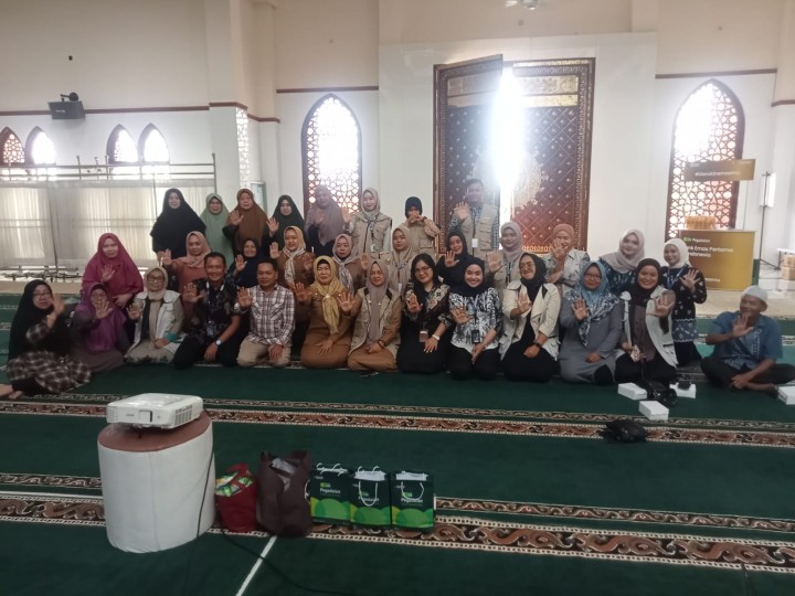 Selasa, 16 September 2025, Kelurahan Karang Anyar mengikuti kegiatan Sosialisasi Gerakan Edukasi Indonesia Bersih di Mesjid Ibadurrahman Jalan MT.Haryono RT.002 Perumahan Pemda TK.I yang juga turut dihadiri oleh Kecamatan Sungai Kunjang.