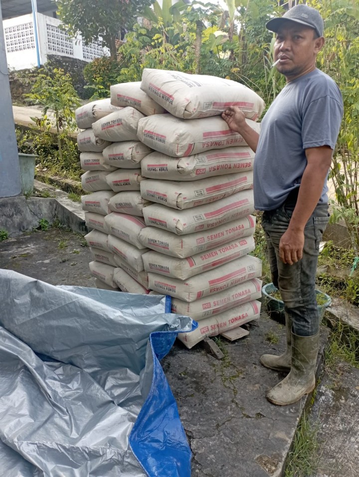 Selasa, 16 September 2025, Kelurahan Karang Anyar meninjau ke Jalan Kelapa Gading RT.011 dalam rangka pengecoran jalan untuk kegiatan Probebaya bidang Infrastruktur Sapras.