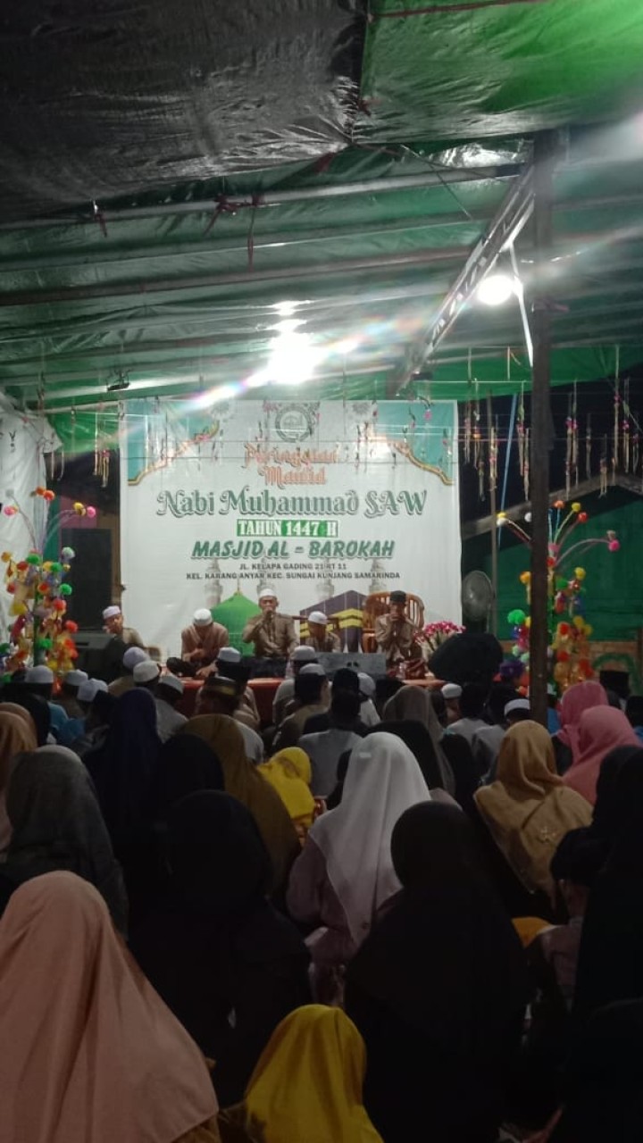 Rabu, 17 September 2025, Kelurahan Karang Anyar menghadiri undangan perayaan Maulid Nabi Muhammad SAW di Mesjid Al Barokah Jalan Cendana RT.011