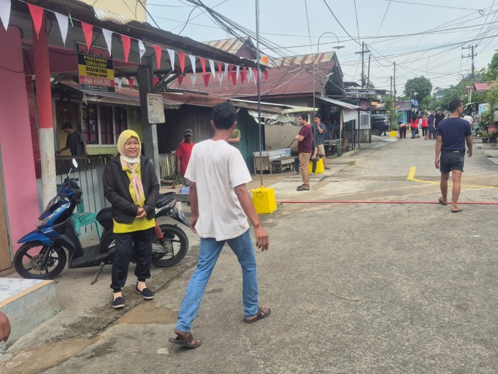 Minggu, 21 September 2025, Kelurahan Karang Anyar melakukan monitoring kegiatan Gotong royong di RT.001, RT.013, RT.014 dan RT.017