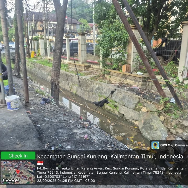 Selasa, 23 September 2025 Kelurahan Karang Anyar melakukan pendampingan pada kegiatan pembongkaran TPS yang berada di jl. Teuku umar yang oleh dilakukan Dinas Lingkungan Hidup Kota samarinda
