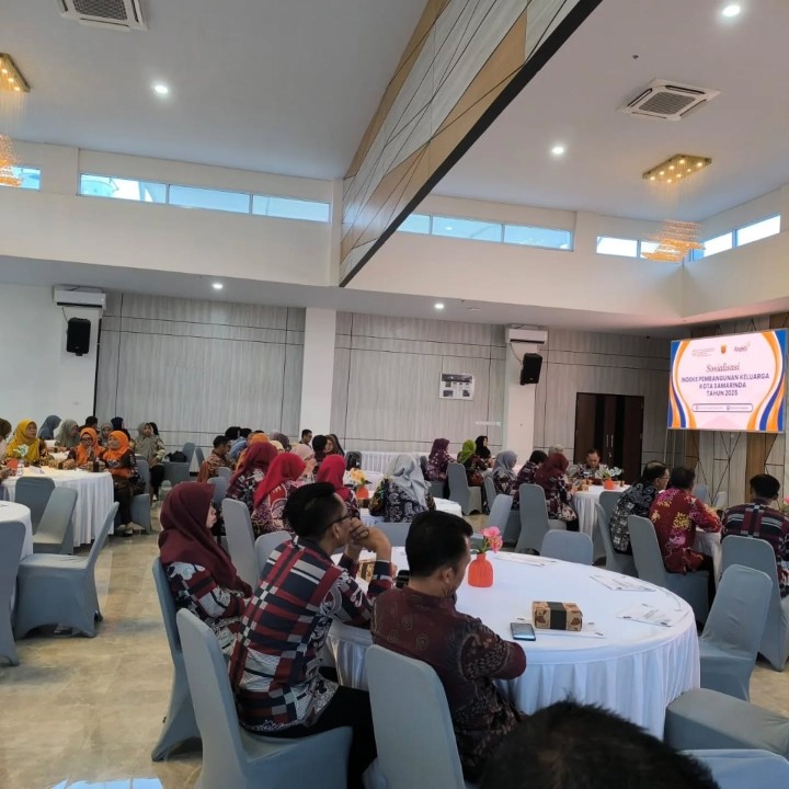 Kamis, 25 September 2025 Kelurahan Karang anyar mengikuti Acara Sosialisasi Indeks Pembangunan Keluarga (i-Bangga) Kota Samarinda Tahun 2025 yang diselenggarakan oleh DPPKB Kota Samarinda.