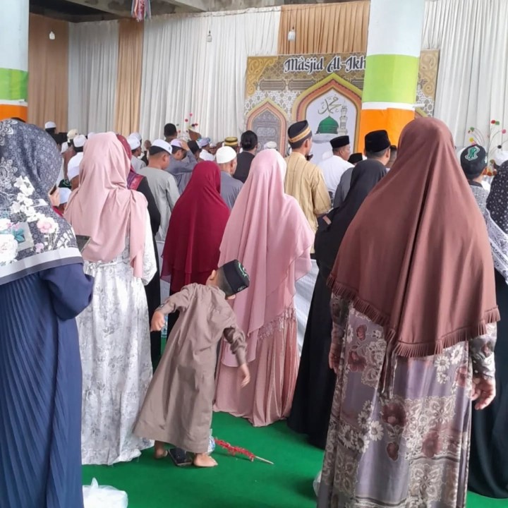 Minggu, 28 September 2025 Kelurahan Karang Anyar mengikuti Acara peringatan Maulid Nabi Muhammad SAW di Mesjid Al Ikhlas Kelapa Gading RT 37
