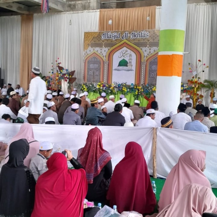 Minggu, 28 September 2025 Kelurahan Karang Anyar mengikuti Acara peringatan Maulid Nabi Muhammad SAW di Mesjid Al Ikhlas Kelapa Gading RT 37