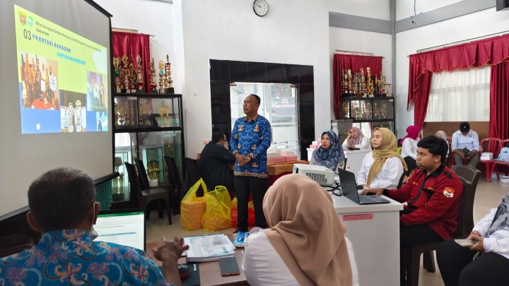 Rabu, 01 Oktober 2025, Kelurahan Karang Anyar mengikuti kegiatan presentasi Lomba Kampung Salai di Kantor Dinas Lingkungan Hidup Kota Samarinda.