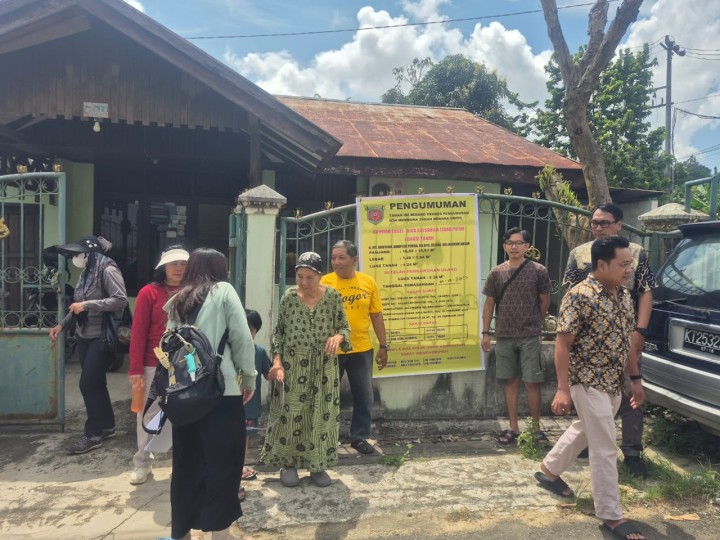 Kamis, 02 Oktober 2025, Kelurahan Karang Anyar mendampingi jalannya mediasi permasalahan tanah di Jalan MT.Haryono RT.002 Karang Anyar.