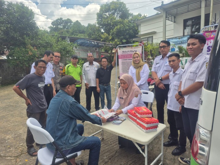 Rabu, 08 Oktober 2025, Kelurahan Karang Anyar mendampingi tim dari UPTD PPA Kota Samarinda terkait kegiatan pembagian Leafleat yang berisi himbauan Stop Kekerasan Terhadap Anak kepada warga Kelurahan Karang Anyar.