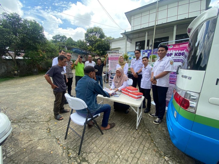 Rabu, 08 Oktober 2025, Kelurahan Karang Anyar mendampingi tim dari UPTD PPA Kota Samarinda terkait kegiatan pembagian Leafleat yang berisi himbauan Stop Kekerasan Terhadap Anak kepada warga Kelurahan Karang Anyar.