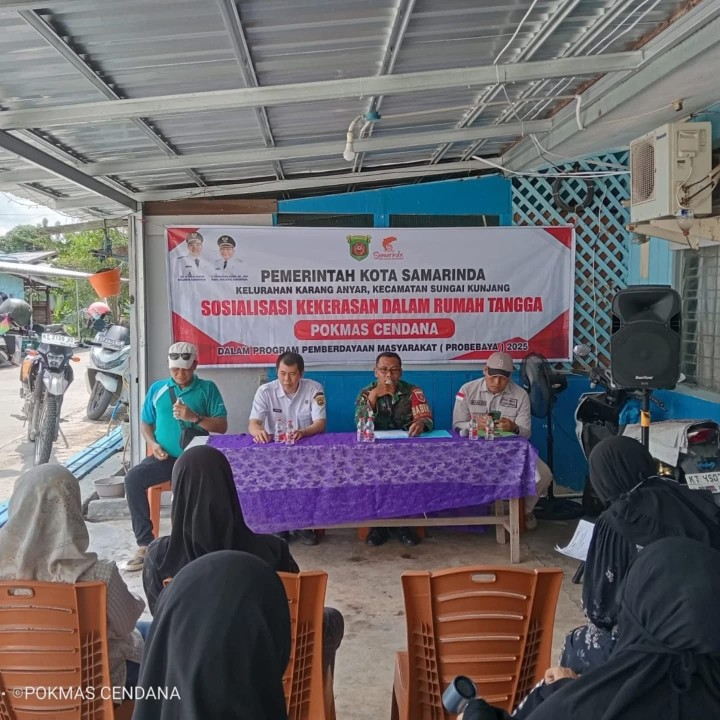 Rabu, 8 Oktober 2025, Kelurahan Karang Anyar menghadiri kegiatan Sosialisasi pencegahan kekerasan dalam rumah tangga ( KDRT ) kegiatan probebaya program pemberdayaan masyarakat yang diselenggarakan pokmas cendana kel. Karang anyar di RT 05, RT 07 dan RT 29 Kel. Karang anyar.