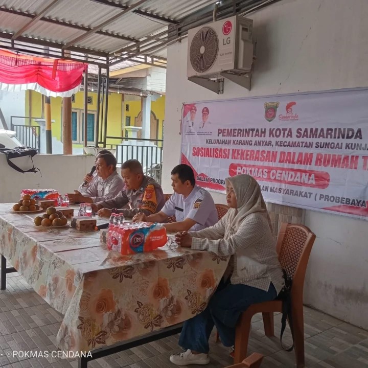 Rabu, 8 Oktober 2025, Kelurahan Karang Anyar menghadiri kegiatan Sosialisasi pencegahan kekerasan dalam rumah tangga ( KDRT ) kegiatan probebaya program pemberdayaan masyarakat yang diselenggarakan pokmas cendana kel. Karang anyar di RT 05, RT 07 dan RT 29 Kel. Karang anyar.
