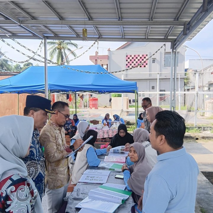 Kamis, 09 Oktober 2025 , Kelurahan Karang Anyar menghadiri acara penilaian Bank Sampah Unit di Bank Ramli Berseri  kampung Salai RT.02 Karang Anyar di Jalan MT.Haryono Perum Pemda.