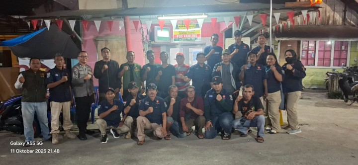 Sabtu, 11 Oktober 2025, FKPM Kelurahan Karang Anyar melaksanakan kegiatan Cipta Kondisi dan Giat Patroli Keliling Kamtibmas di wilayah Kelurahan Karang.