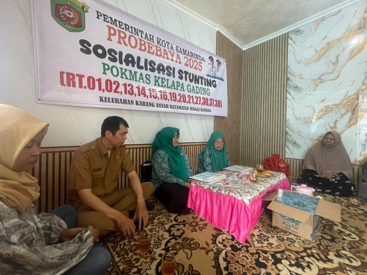 Senin, 13 Oktober 2025, Kelurahan Karang Anyar menghadiri kegiatan Sosialisasi Stunting di RT.001,013,019,020,021 dan RT.038 dalam rangkaian kegiatan Probebaya bidang Pemberdayaan Masyarakat tahun 2025.