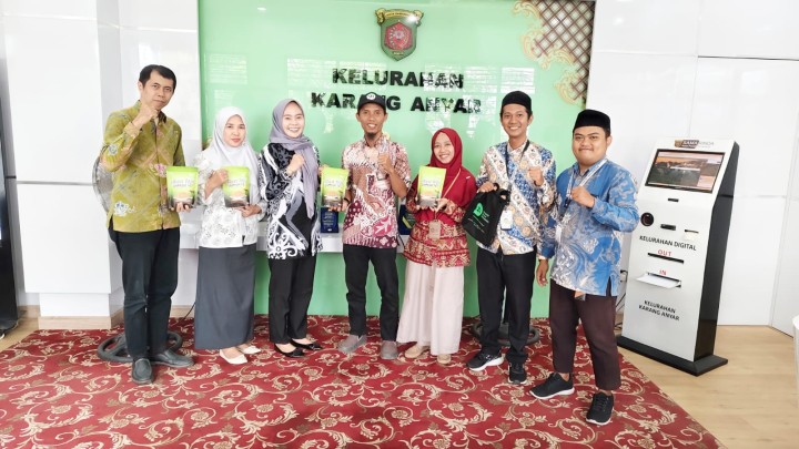 Kamis, 16 Oktober 2025, Kelurahan Karang Anyar menerima Audiensi dengan Inisiatif Zakat Indonesia di Ruang Rapat Kantor Kelurahan Karang Anyar.