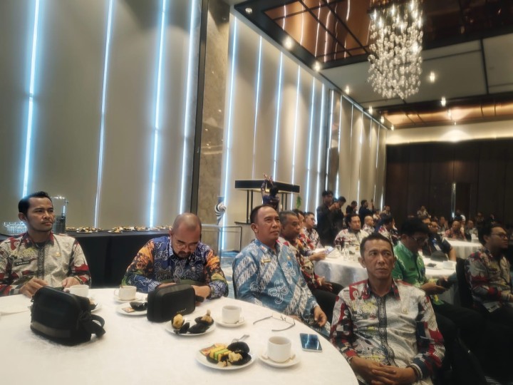 Kamis, 16 Oktober 2025, Kelurahan Karang Anyar mengikuti Rakor Program Pembangunan Tahun 2026 bersama seluruh jajaran Pejabat Pemerintah Kota Samarinda di Ballroom Arutala kantor Bapperida Kota Samarinda