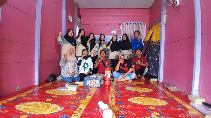 Sabtu, 18 Oktober 2025, Kelurahan Karang Anyar menghadiri kegiatan Ketentraman , Ketertiban Umum dan Perlindungan masyarakat berupa Sosialisasi Pemadam Kebakaran di RT.018,032 dalam rangkaian kegiatan Probebaya bidang Pemberdayaan Masyarakat tahun 2025.