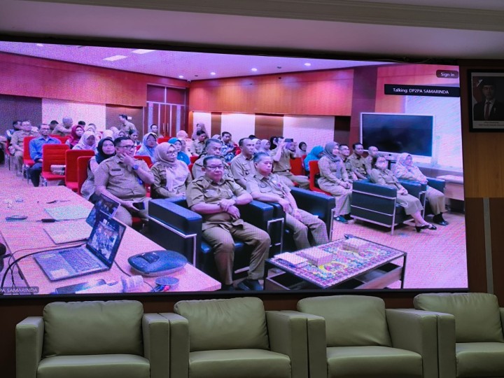 Selasa, 21 Oktober 2025, Kelurahan Karang Anyar mengikuti kegiatan Rakor Pencanangan RBI yang diselenggarakan oleh Kantor Dinas Pemberdayaan Perempuan dan Perlindungan Anak Kota Samarinda