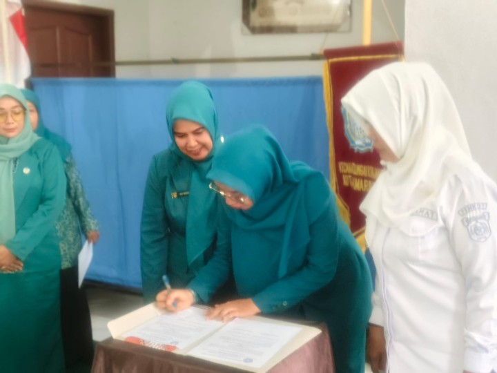 Rabu, 22 Oktober 2025, Kelurahan Karang Anyar menghadiri kegiatan Pelantikan Ketua TP PKK Kelurahan Karang Anyar dan Kelurahan Karang Asam Ilir di Kantor Kecamatan Sungai Kunjang