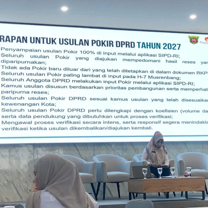 Kamis, 23 Oktober 2025, Kelurahan Karang Anyar mengikuti Rapat Koordinasi  Kamus Usulan Aspirasi ( Masyarakat dan DPRD )  dan Hibah /Bansos RKPD Kota Samarinda Tahun 2027 di Ballroom Bapperida Kota Samarinda