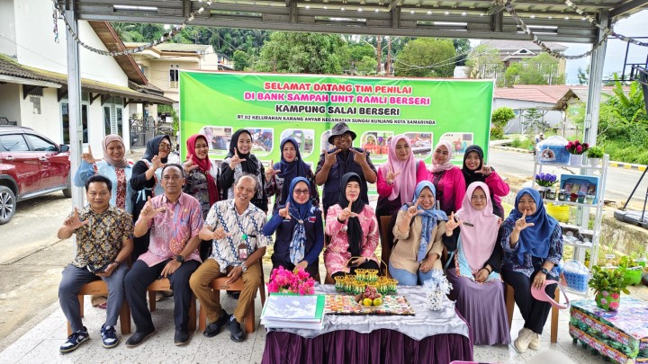 Kamis, 23 Oktober 2024, Kelurahan Karang Anyar mendampingi Tim Penilai Kampung Salai di Bank Ramli Berseri RT 02 Jalan MT.Haryono Perum Pemda Samarinda.