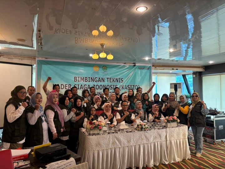 Selasa, Rabu, Kamis, 28-30 Oktober 2025, Kelurahan Karang Anyar mengikuti kegiatan Bimtek Kader Siaga Zoonosis tahun 2025 di Yen's Delight Cafe & Resto, Samarinda.