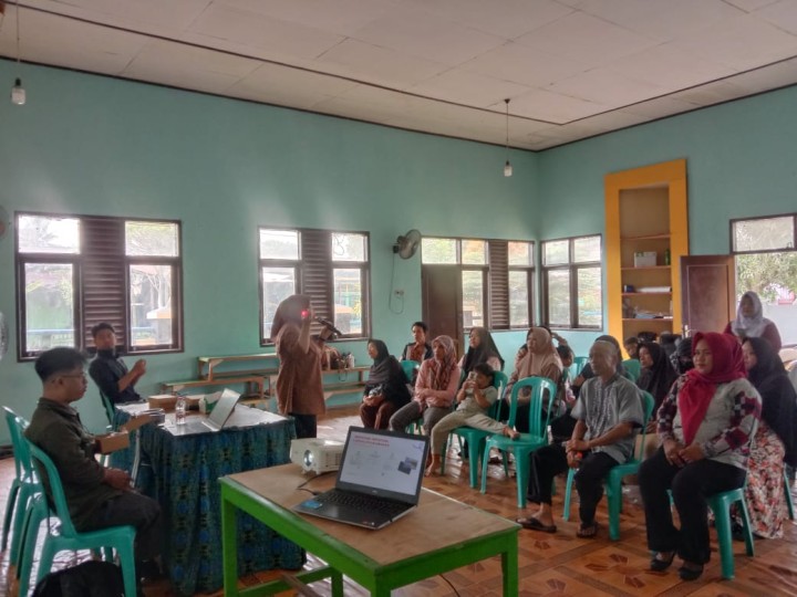 Kamis, 30 Oktober 2025, Kelurahan Karang Anyar Menghadiri acara bimbingan di aula LPM Karamng Anyar dari DPD PPDI Provinsi Kaltim terkait agar produk KDK (Kelompok Difabel) layak jual dimasyarakat luas