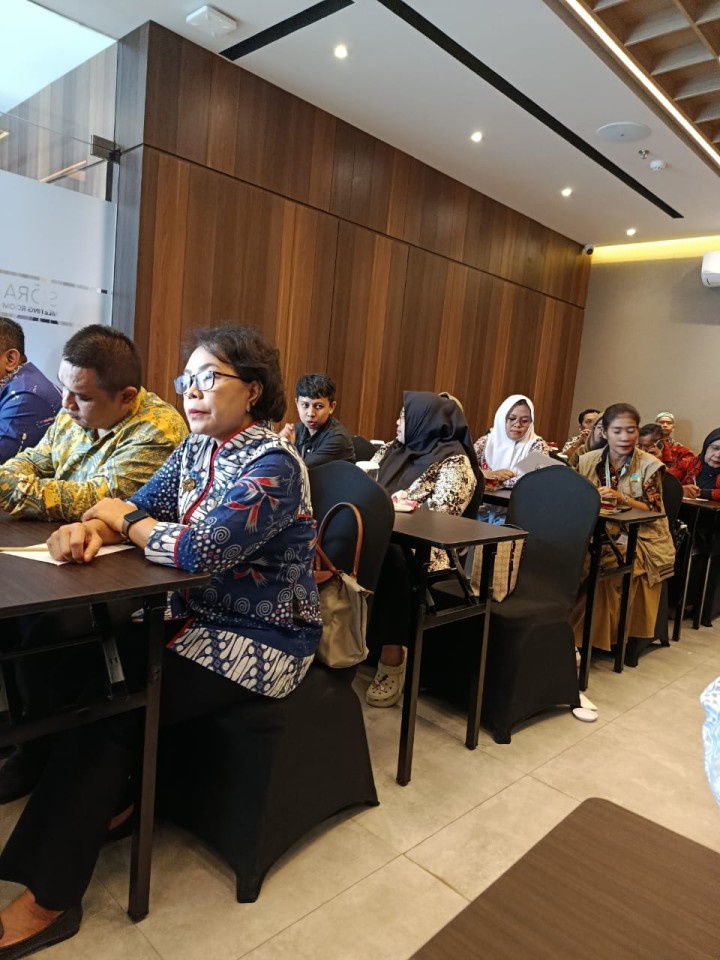 Kamis, 30 Oktober 2025, Kelurahan Karang Anyar  menghadiri kegiatan Reflikasi dan Launching DRPPA/KRPPA, bersama anggota forum anak, forum perkasa, pkk dan tokoh masyarakat Kel. Karang Anyar di Hotel Icon City Samarinda.