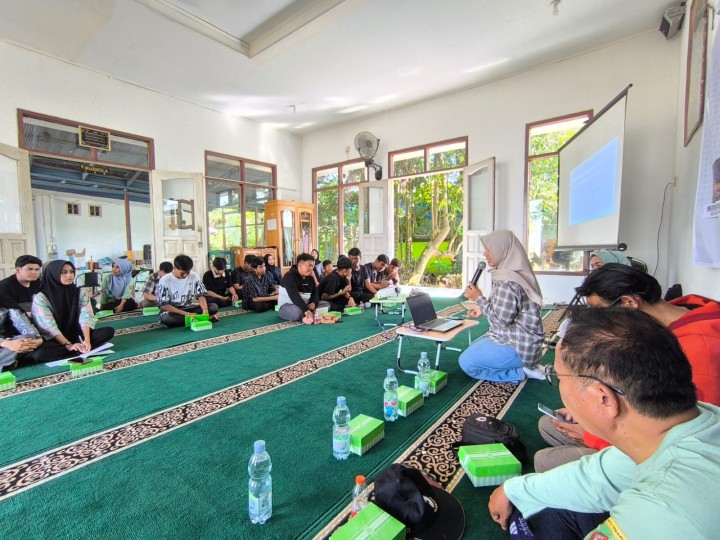 Sabtu, 01 November 2025, Kelurahan Karang Anyar mendampingi Forum Anak Karang Anyar mengikuti Dialog Remaja se Kecamatan Sungai Kunjang di Kantor Kecamatan Sungai Kunjang.