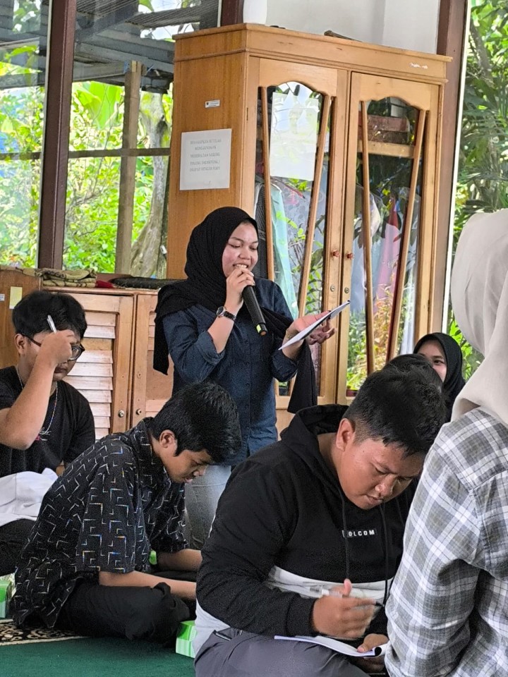 Sabtu, 01 November 2025, Kelurahan Karang Anyar mendampingi Forum Anak Karang Anyar mengikuti Dialog Remaja se Kecamatan Sungai Kunjang di Kantor Kecamatan Sungai Kunjang.
