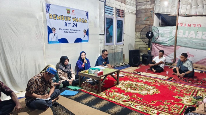 Senin, 10 November 2025, Kelurahan Karang Anyar menghadiri sekaligus mendampingi Ketua RT.024 Karang Anyar dan warganya  dalam kegiatan Rembuk Warga