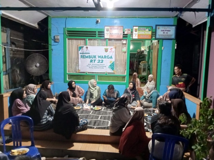 Selasa, 11 November 2025, Kelurahan Karang Anyar menghadiri sekaligus mendampingi Ketua RT.022 Karang Anyar dan warganya dalam kegiatan Rembuk Warga