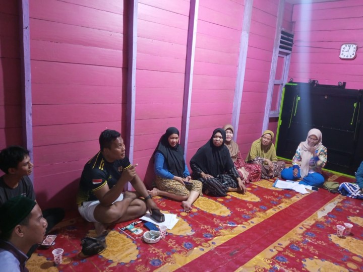 Selasa, 11 November 2025, Kelurahan Karang Anyar menghadiri sekaligus mendampingi Ketua RT.018 Karang Anyar dan warganya dalam kegiatan Rembuk Warga